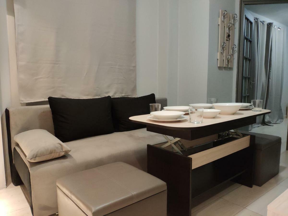 Standard Apartment By Prima Lodging テッサロニキ エクステリア 写真