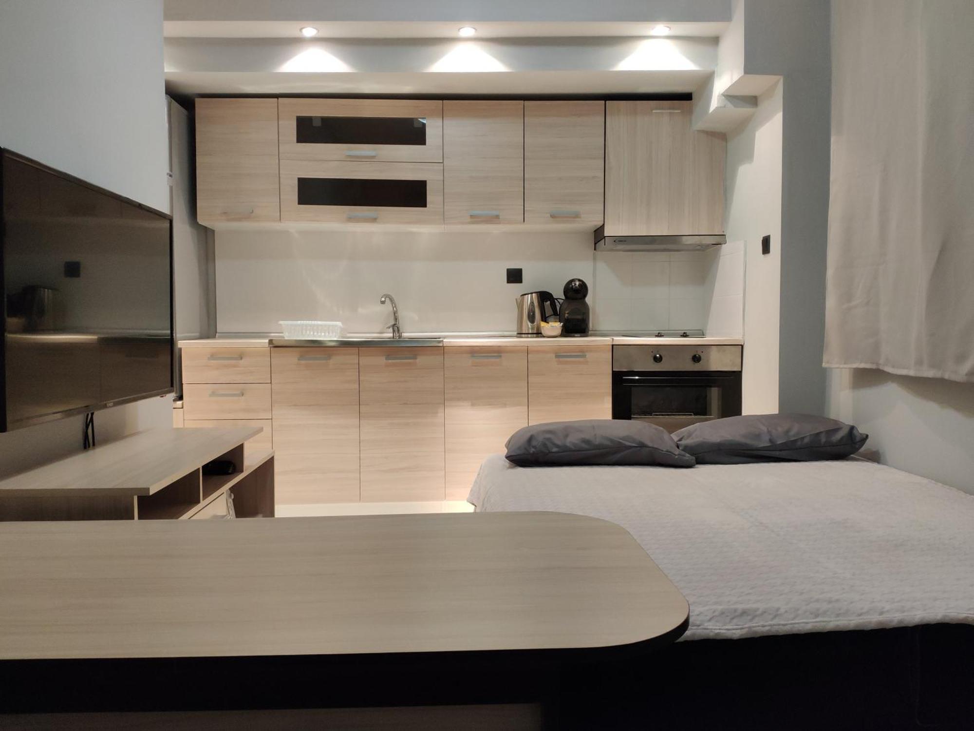 Standard Apartment By Prima Lodging テッサロニキ エクステリア 写真