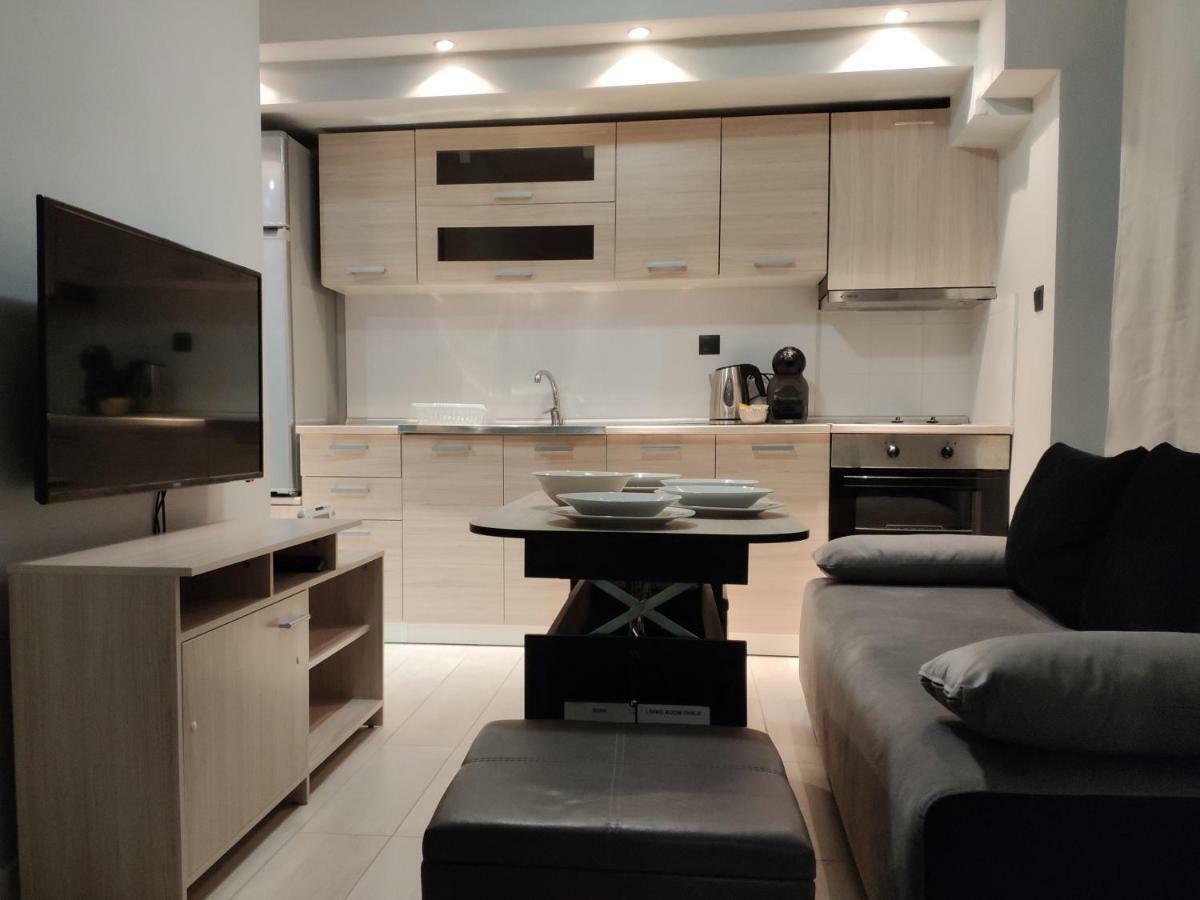 Standard Apartment By Prima Lodging テッサロニキ エクステリア 写真